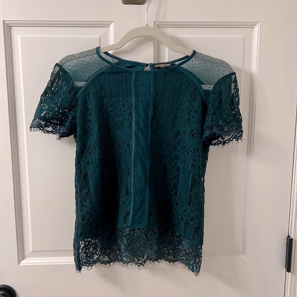 Express XS green lace short sleeve top